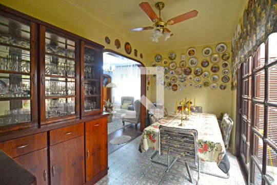 Sala 2 de casa à venda com 3 quartos, 187m² em Santa Tereza, Porto Alegre