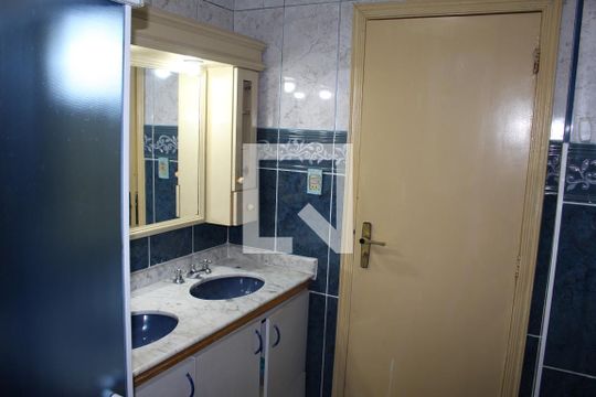 Banheiro de apartamento à venda com 3 quartos, 157m² em Campos Elíseos, São Paulo