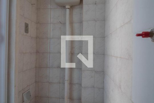 Lavabo (casa 1) de casa para alugar com 5 quartos, 180m² em Curicica, Rio de Janeiro