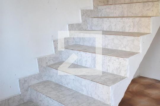 Escada de casa à venda com 2 quartos, 180m² em Campo Grande, Rio de Janeiro