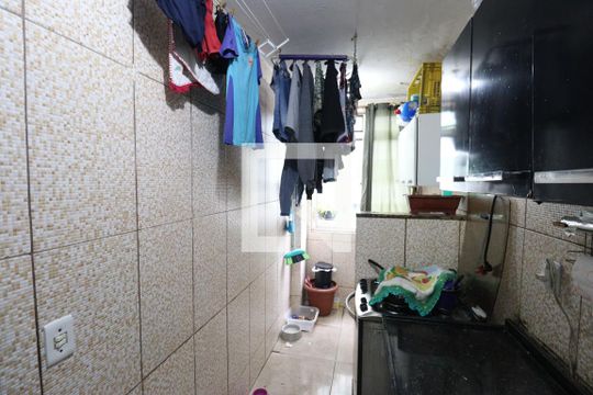Cozinha e Área de Serviço de apartamento para alugar com 2 quartos, 55m² em Jardim Alcântara, São Gonçalo