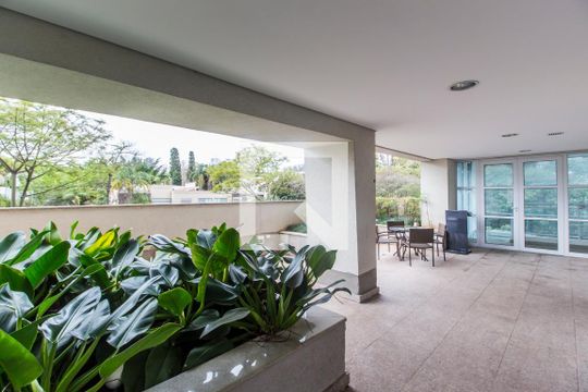 Área comum de apartamento para alugar com 1 quarto, 51m² em Empresarial 18 do Forte, Barueri