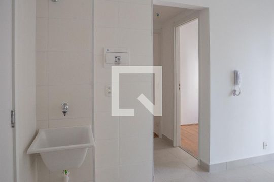 Cozinha e Área de Serviço de apartamento para alugar com 2 quartos, 35m² em Barra Funda, São Paulo
