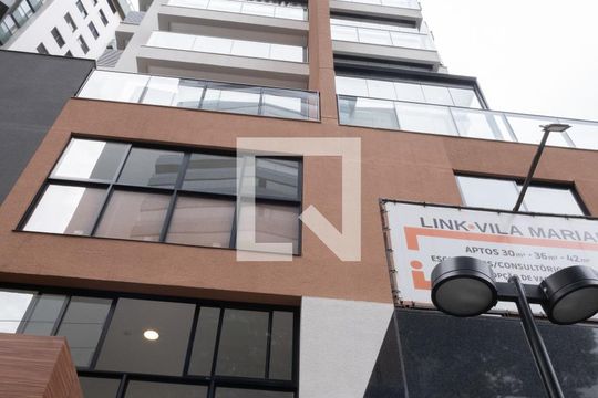 Fachada de kitnet/studio para alugar com 0 quarto, 28m² em Chácara Inglesa, São Paulo