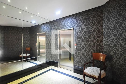Hall social de apartamento para alugar com 3 quartos, 238m² em Vila Suzana, São Paulo