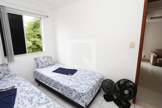 Quarto 2 de apartamento para alugar com 2 quartos, 49m² em Nova Brasília, Salvador