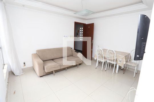 Sala de apartamento para alugar com 2 quartos, 49m² em Nova Brasília, Salvador