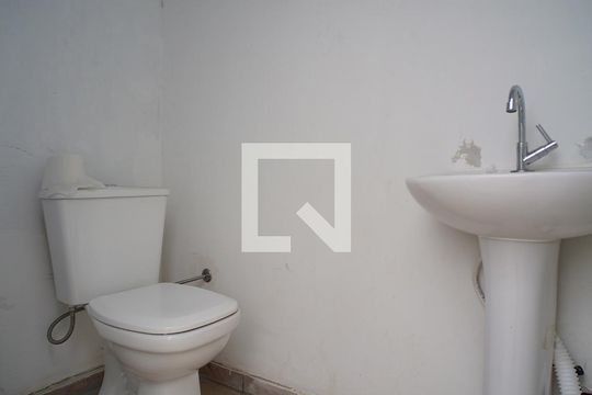 Lavabo da piscina de casa para alugar com 3 quartos, 170m² em São João do Rio Vermelho, Florianópolis