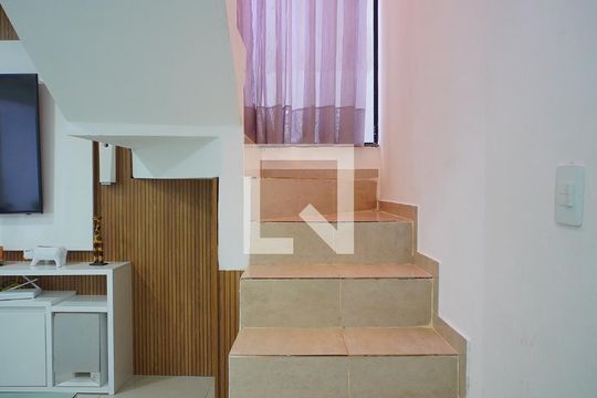 Acesso as quarto de casa para alugar com 3 quartos, 170m² em São João do Rio Vermelho, Florianópolis