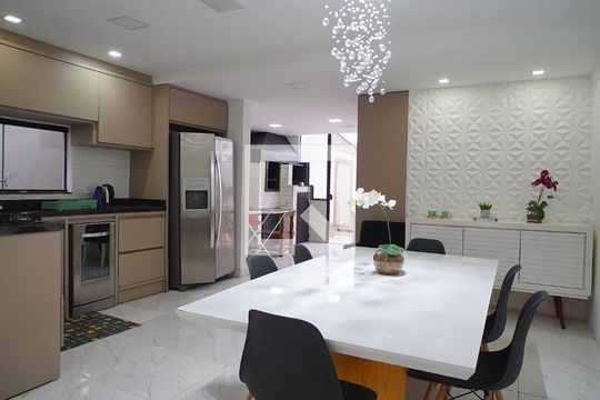 Cozinha de casa para alugar com 3 quartos, 170m² em São João do Rio Vermelho, Florianópolis