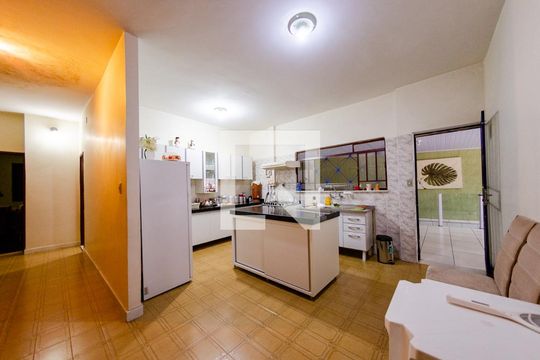 Cozinha de casa à venda com 4 quartos, 292m² em Nova Gameleira, Belo Horizonte
