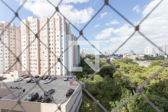 Vista do Quarto 1 de apartamento para alugar com 2 quartos, 41m² em Jardim São Savério, São Paulo