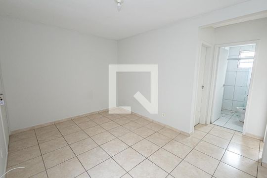 Sala de apartamento para alugar com 2 quartos, 47m² em Planalto, Belo Horizonte
