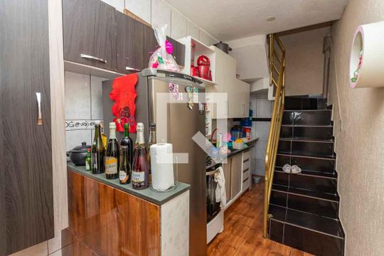 Cozinha  de casa à venda com 4 quartos, 65m² em Casa Grande, Diadema