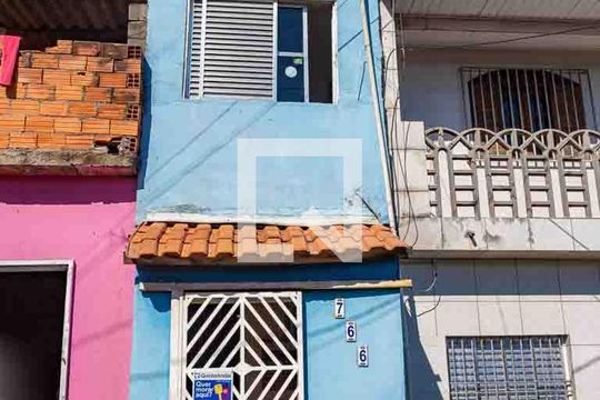 Fachada  de casa à venda com 4 quartos, 65m² em Casa Grande, Diadema
