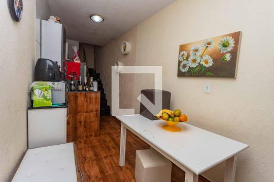 Cozinha  de casa à venda com 4 quartos, 65m² em Casa Grande, Diadema