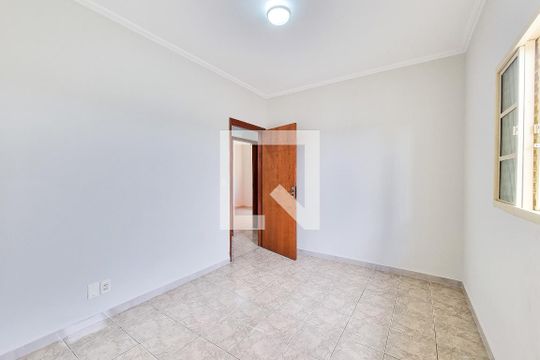 Quarto de casa para alugar com 3 quartos, 173m² em Jardim Satélite, São José dos Campos