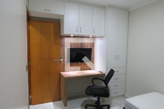 Quarto de apartamento para alugar com 2 quartos, 62m² em Setor Bueno, Goiânia