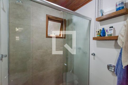 Banheiro de casa para alugar com 3 quartos, 350m² em Córrego Grande, Florianópolis