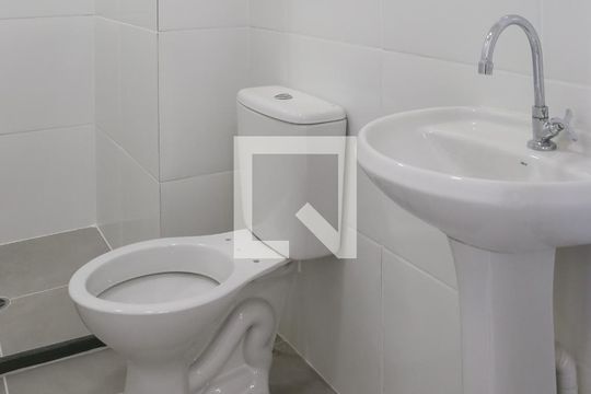 Banheiro de apartamento à venda com 2 quartos, 34m² em Lapa, São Paulo