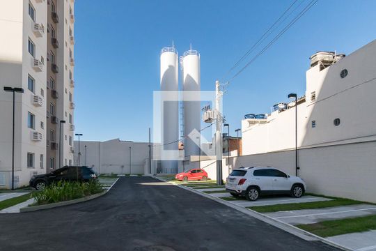 Área comum - Garagem de apartamento para alugar com 2 quartos, 46m² em Ramos, Rio de Janeiro
