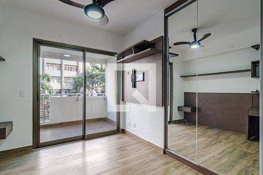 Studio de kitnet/studio para alugar com 1 quarto, 25m² em Vila Madalena, São Paulo