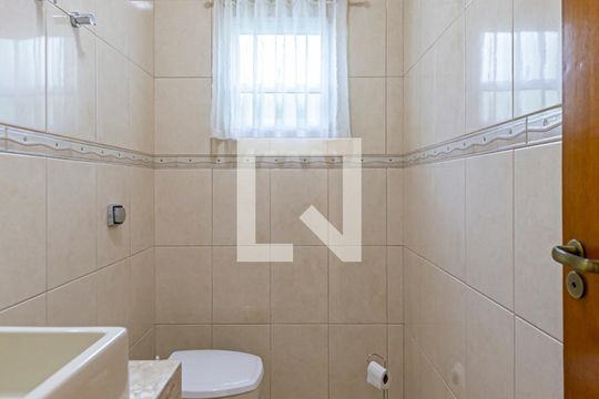 Lavabo de casa à venda com 3 quartos, 243m² em Vila Scarpelli, Santo André