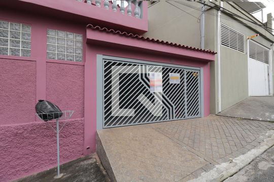 Fachada de casa à venda com 4 quartos, 167m² em Vila Alto de Santo André, Santo André