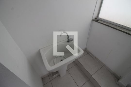 Área de Serviço de kitnet/studio para alugar com 1 quarto, 35m² em Vila Canero, São Paulo