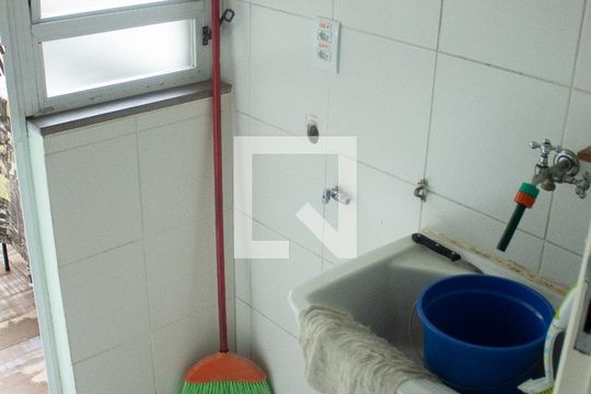 Casa de Condomínio à venda com 3 quartos, 98m² em Mário Quintana, Porto Alegre