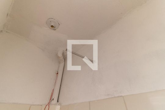 Banheiro 2 de casa para alugar com 2 quartos, 86m² em Jardim Vergueiro, São Paulo