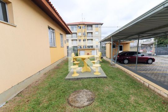 Área externa de apartamento à venda com 2 quartos, 58m² em Sítio Cercado, Curitiba