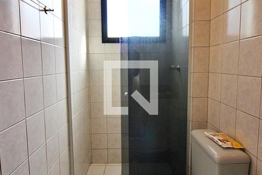Banheiro Social de apartamento para alugar com 2 quartos, 54m² em Vila Tupi, São Bernardo do Campo