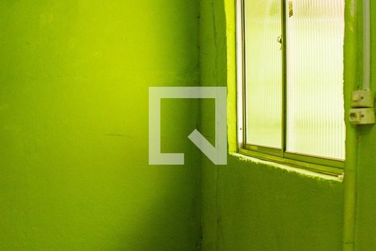 Quarto de Serviço de casa de condomínio para alugar com 2 quartos, 100m² em Cascadura, Rio de Janeiro