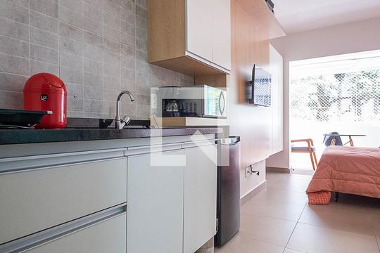 Studio de kitnet/studio para alugar com 1 quarto, 26m² em Vila Madalena, São Paulo