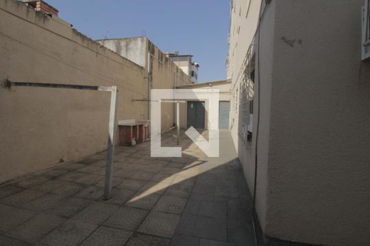 Área comum de apartamento para alugar com 1 quarto, 53m² em São Sebastião, Porto Alegre