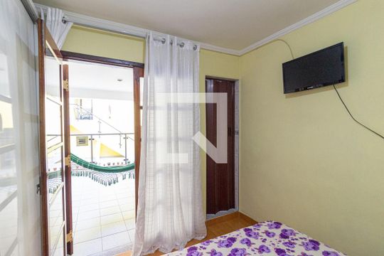 Suíte 2 de casa à venda com 2 quartos, 140m² em Veloso, Osasco