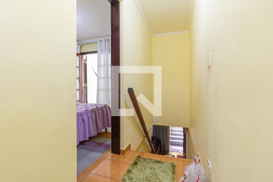 Corredor de casa à venda com 2 quartos, 140m² em Veloso, Osasco