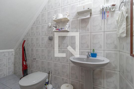 Lavabo de casa à venda com 2 quartos, 140m² em Veloso, Osasco