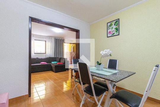 Sala de jantar de casa à venda com 2 quartos, 140m² em Veloso, Osasco