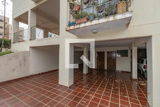 Garagem  de apartamento para alugar com 2 quartos, 61m² em Jardim Flamboyant, Campinas
