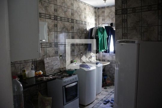Cozinha e Área de Serviço de apartamento para alugar com 2 quartos, 56m² em Gravatas, Uberlândia