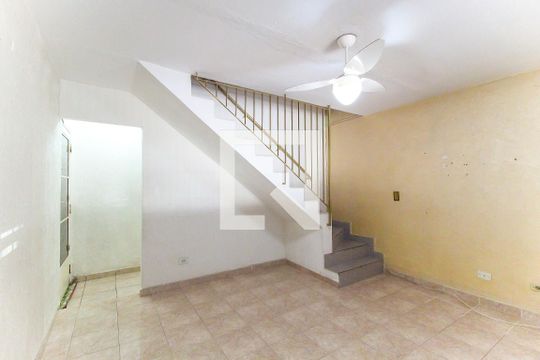 Sala de casa à venda com 4 quartos, 180m² em Vila Jacuí, São Paulo