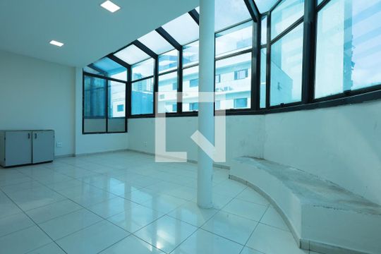 Salão 2 de apartamento à venda com 2 quartos, 200m² em Jardim Guarulhos, Guarulhos