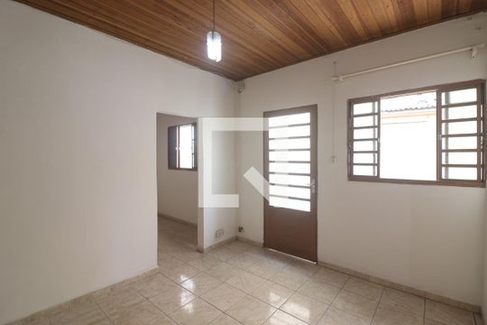 Casa para alugar com 1 quarto, 50m² em Vila Baruel, São Paulo