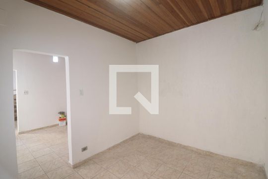 Quarto 1  de casa para alugar com 1 quarto, 50m² em Vila Baruel, São Paulo