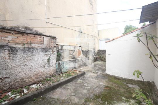 Quintal  de casa para alugar com 1 quarto, 50m² em Vila Baruel, São Paulo