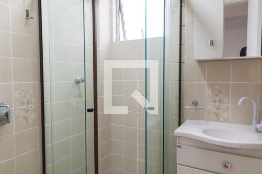 Banheiro Social de apartamento para alugar com 1 quarto, 25m² em Cristo Rei, Curitiba