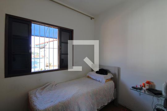 Quarto 1 de casa à venda com 3 quartos, 200m² em Vila Campo Grande, São Paulo
