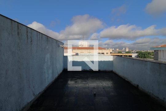 Sacada do quarto 2 de casa à venda com 3 quartos, 200m² em Vila Campo Grande, São Paulo